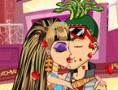 Monster High  Kissing